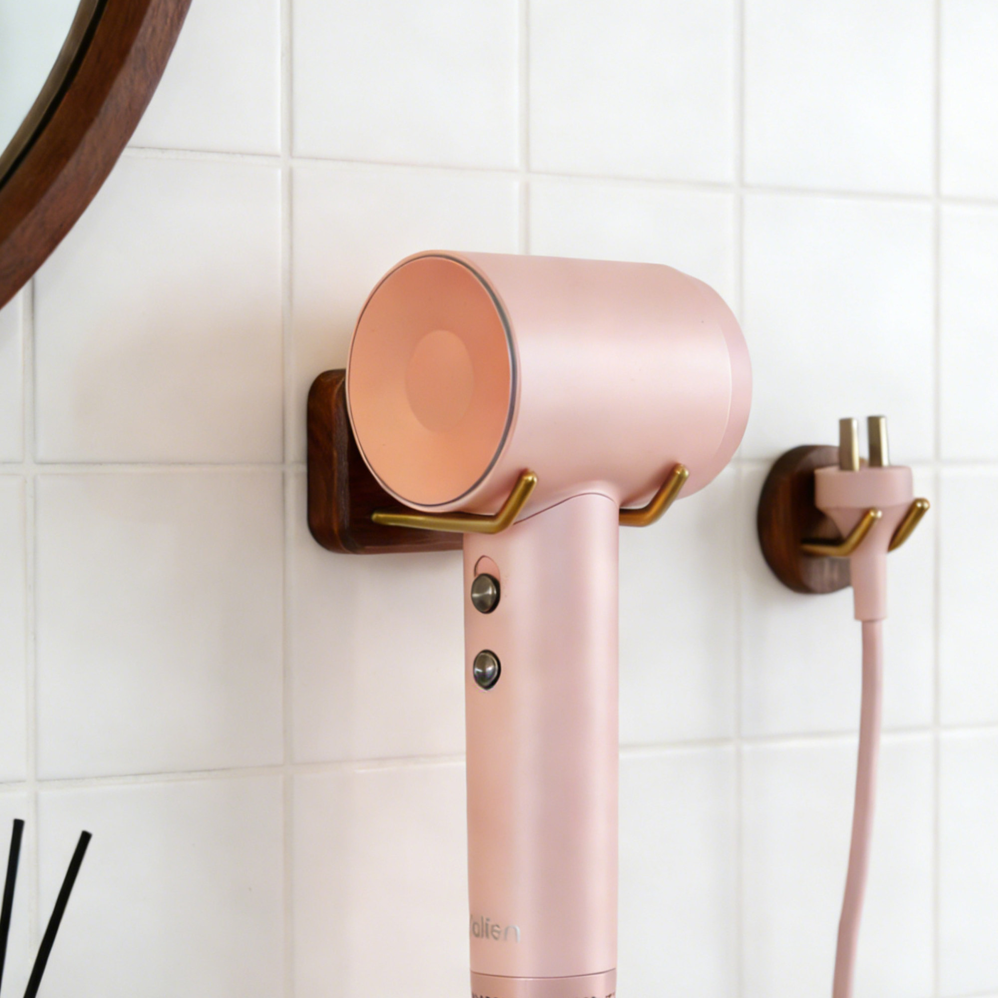 适配徕芬吹风机置物架免打孔壁挂卫生间风筒支架墙面电吹风放置架,淘宝优惠券,粉丝福利购,淘宝优惠卷