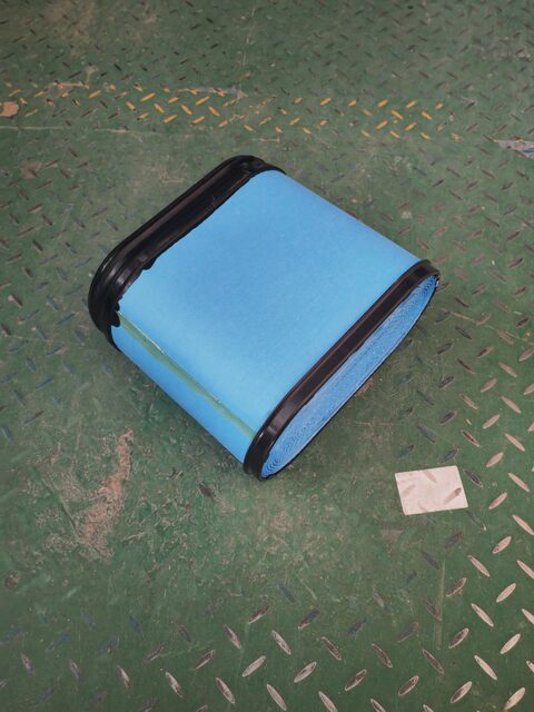 Suitable for Iveco school bus honeycomb filter air filter element P788895 42558096 air filter