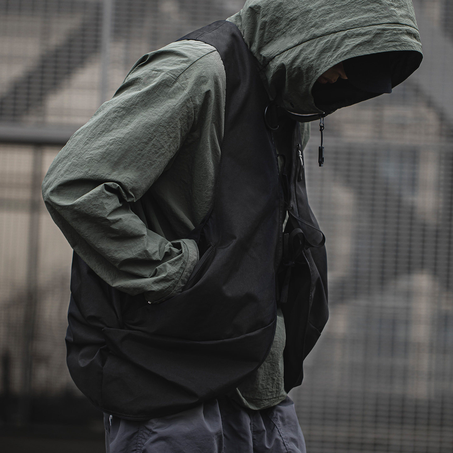 MRA男装 涡轮多功能战术马甲包多口袋二用背心户外机能挎包外套潮,淘宝优惠券,粉丝福利购,淘宝优惠卷