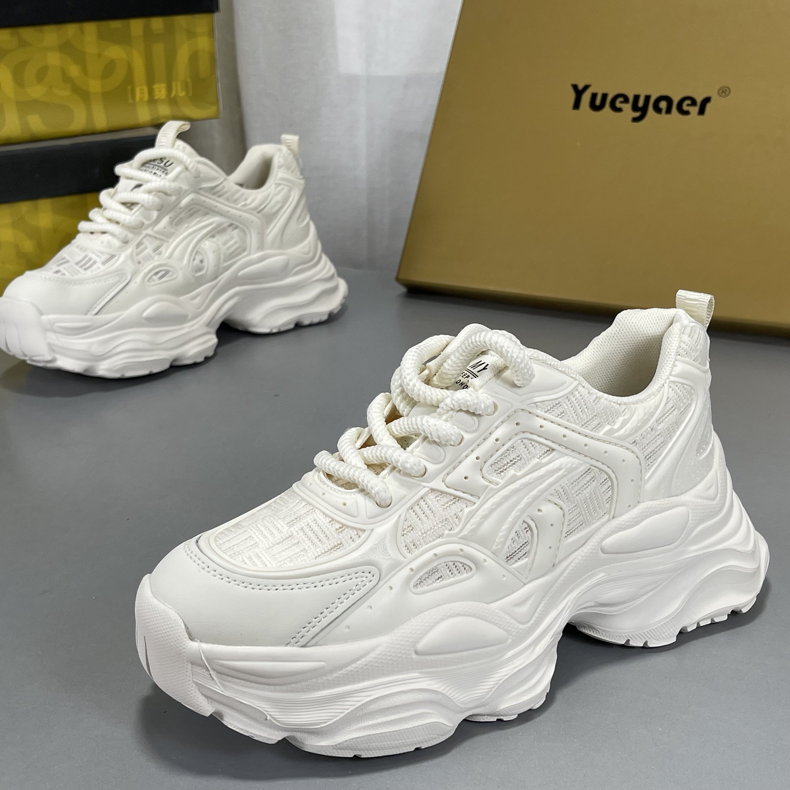 月芽儿正品撤柜休闲小白鞋女弹性软底休闲运动鞋老爹鞋户外老爹鞋,淘宝优惠券,粉丝福利购,淘宝优惠卷