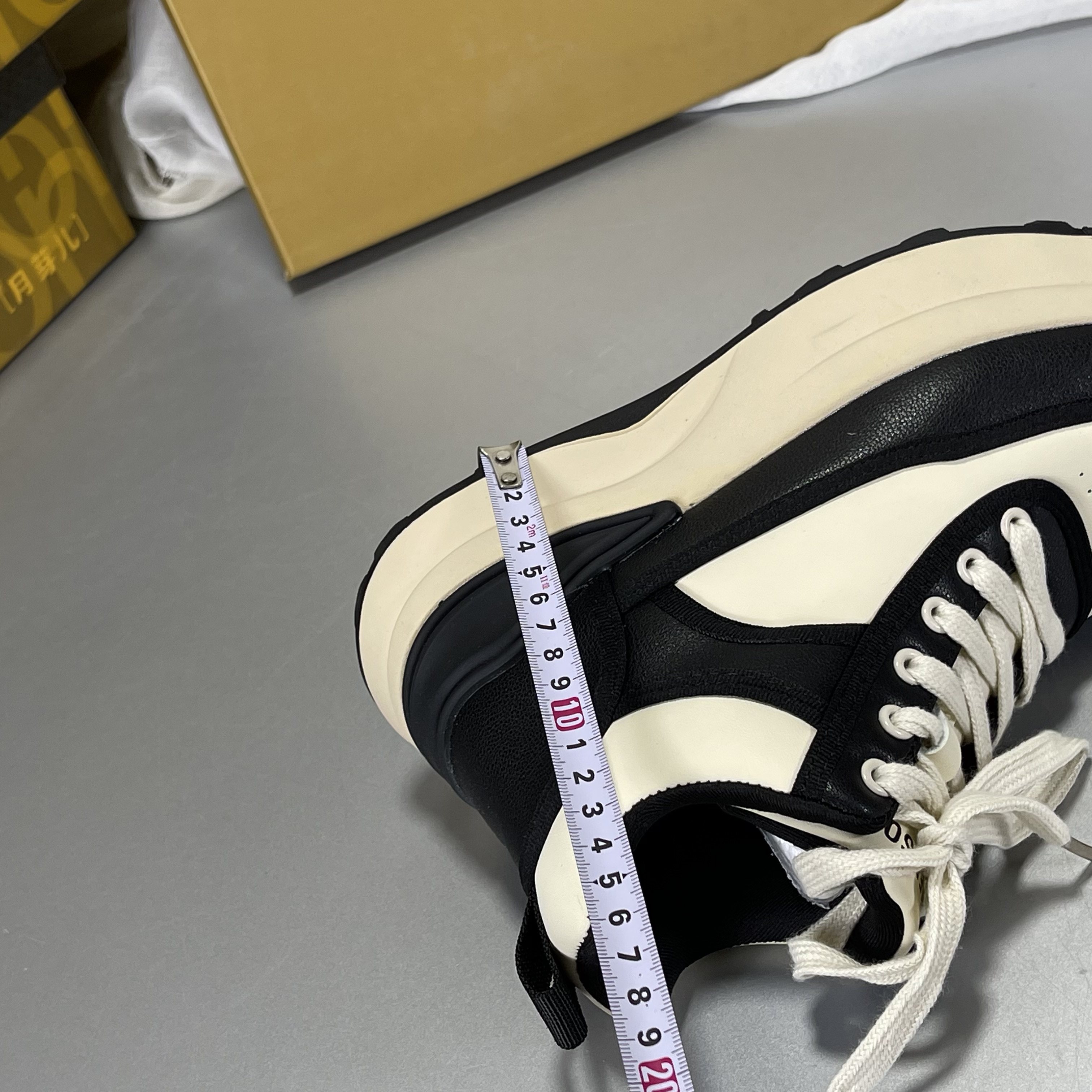 月芽儿正品撤柜真皮高帮厚底休闲鞋女2025春秋系带百搭运动鞋板鞋,淘宝优惠券,粉丝福利购,淘宝优惠卷