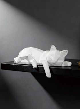 现代欧式创意立体几何趴猫树脂摆件家居客厅橱窗电视柜白色装饰品