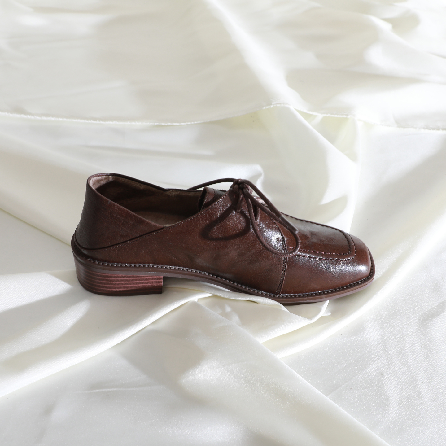 莲花府邸2025秋季单鞋方头深口系带牛津鞋通勤百搭牛皮粗跟小皮鞋 - 图2