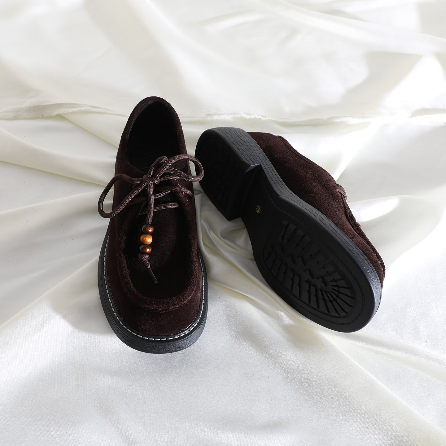 莲花府邸2026春季时尚单鞋圆头深口串珠系带休闲百搭粗跟牛翻女鞋,淘宝优惠券,粉丝福利购,淘宝优惠卷