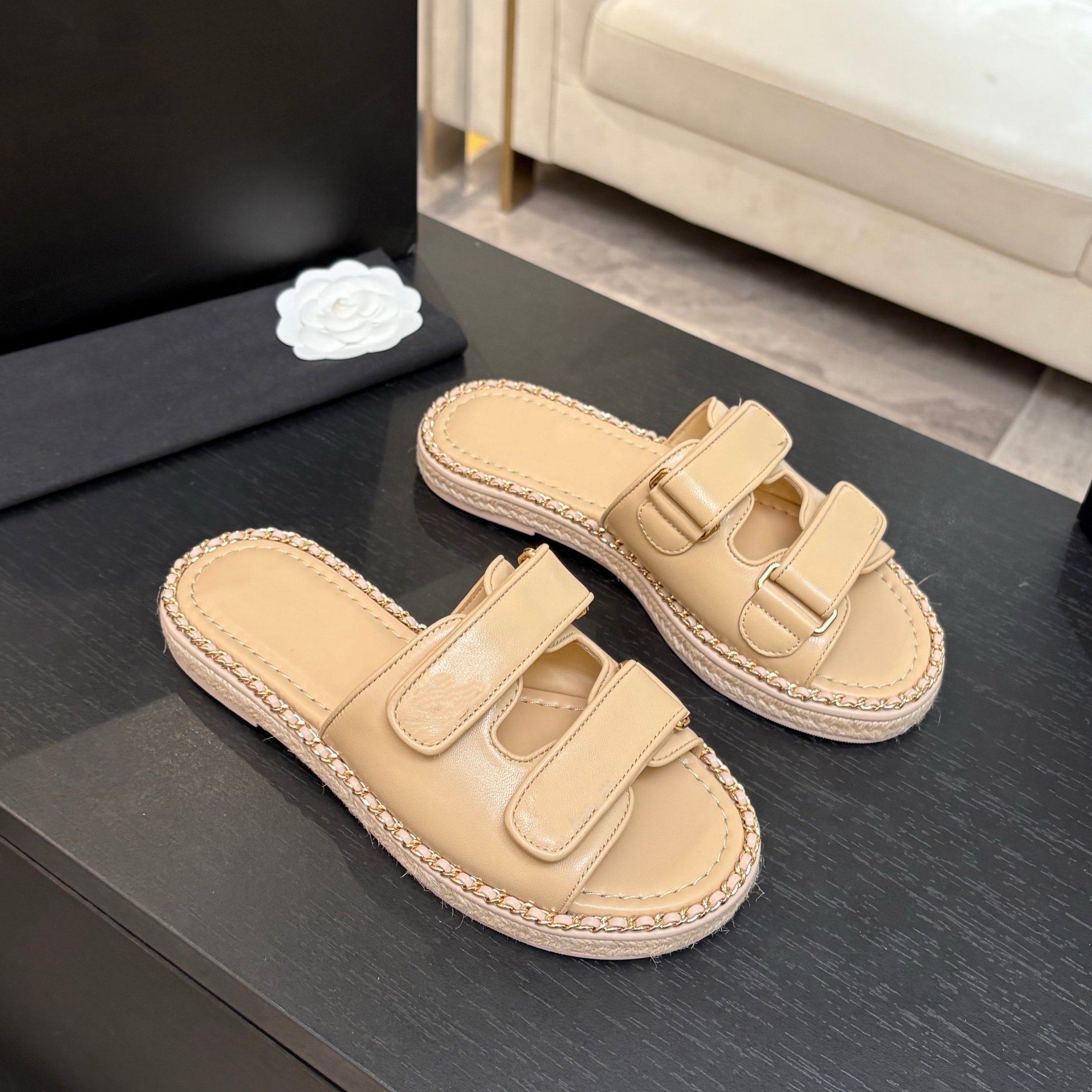 2026新款夏季真皮一字拖女外穿时尚露趾百搭平底沙滩休闲凉拖鞋,淘宝优惠券,粉丝福利购,淘宝优惠卷