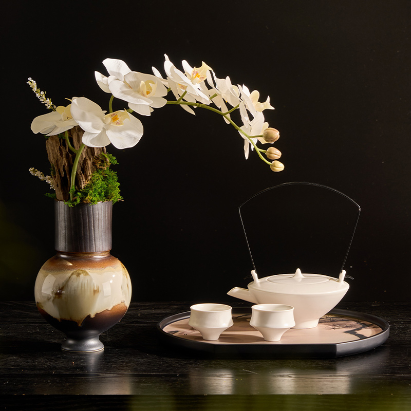家具展厅茶具托盘摆件新中式设计风陶瓷艺术花瓶插花场景氛围布置 - 图1