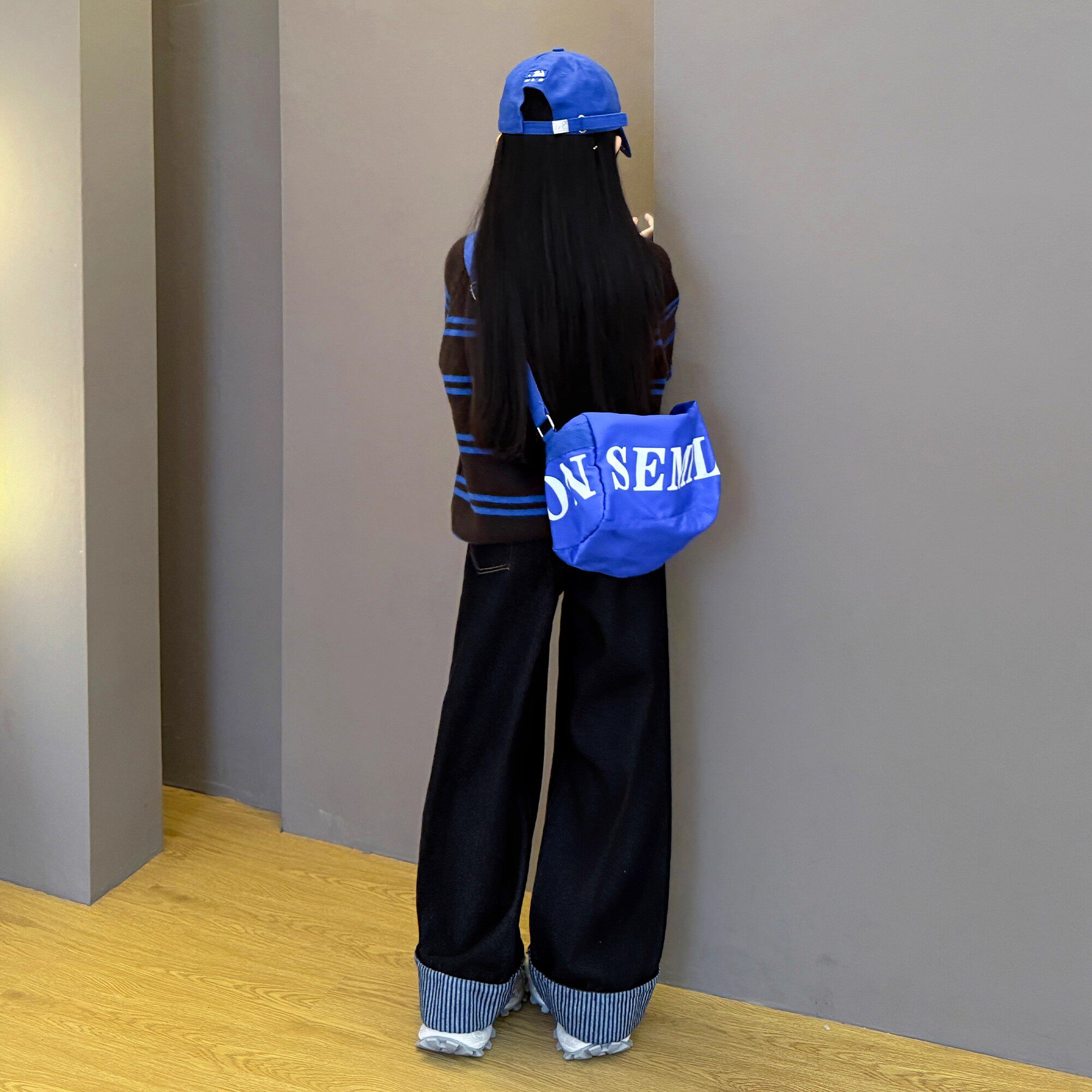 女童秋冬套装毛衣2025新款儿童韩系针织衫上衣牛仔裤加绒两件套 - 图1