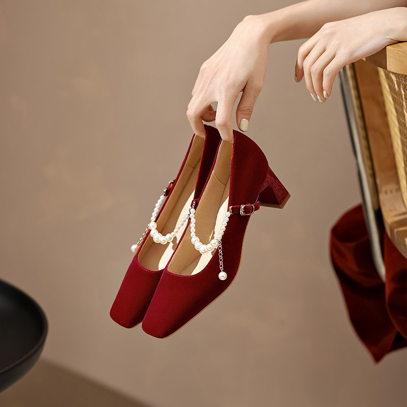 秀禾婚鞋女不累脚2025年新款方头粗跟单鞋红色新娘高跟鞋日常可穿,淘宝优惠券,粉丝福利购,淘宝优惠卷