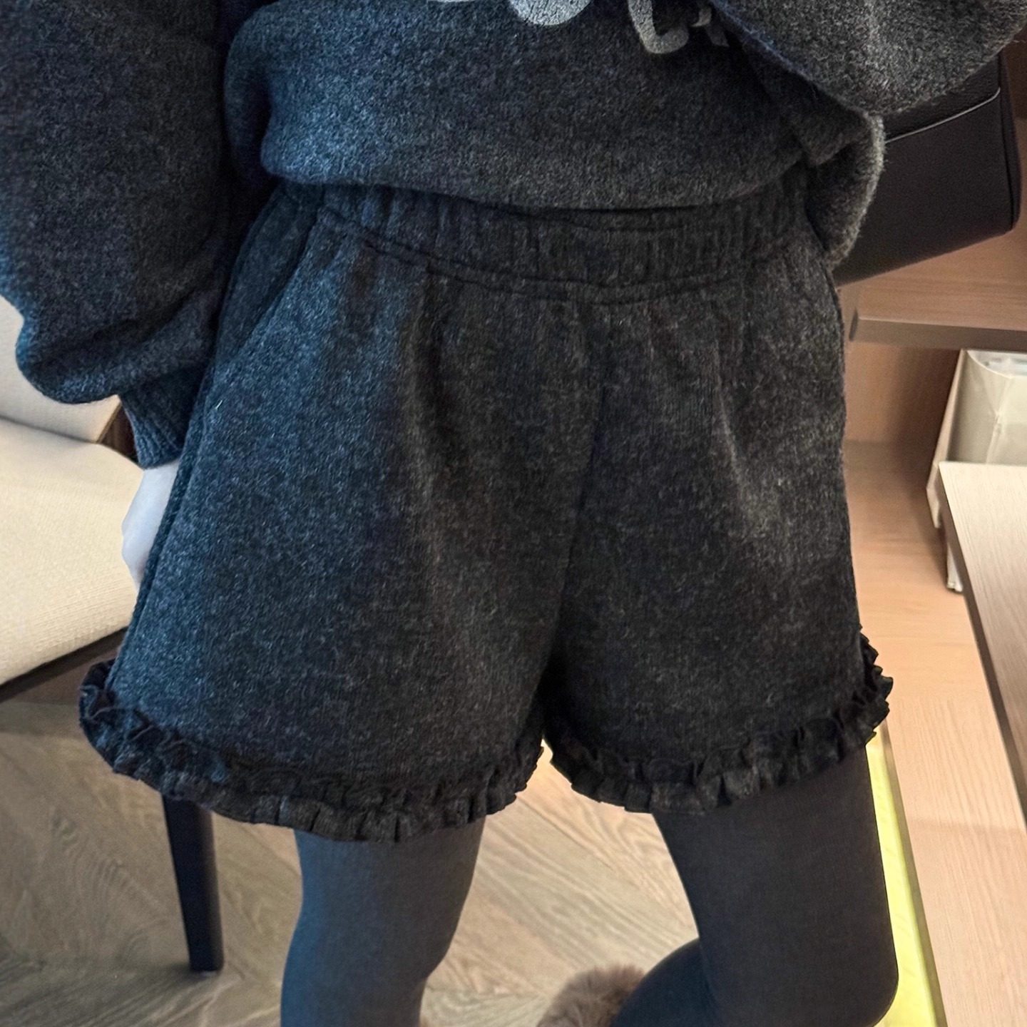 木耳边羊毛呢A字阔腿短裤女欧洲站2025冬装新款欧货女装休闲裤潮,淘宝优惠券,粉丝福利购,淘宝优惠卷