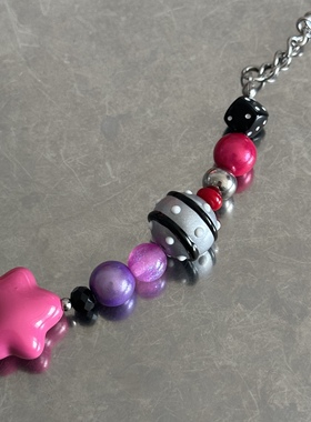 异世界连接器/小精灵《恋是爱的呕吐物》封面配色概念yk2手链原创