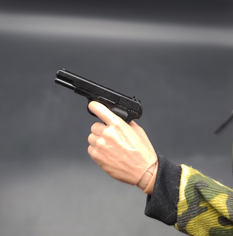 1:6比例潮流兵人武器配件迷你TT33微缩合金54式黑星手枪金属模型_虎窝淘