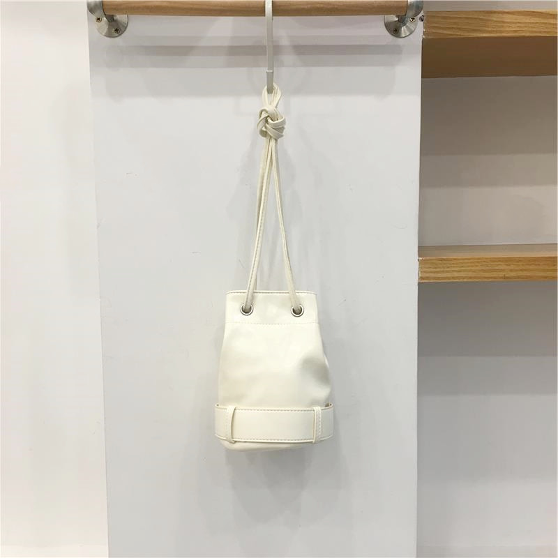 小脏柜 韩国小众抽绳水桶包复古质感休闲百搭简约单肩斜挎女包包,淘宝优惠券,粉丝福利购,淘宝优惠卷