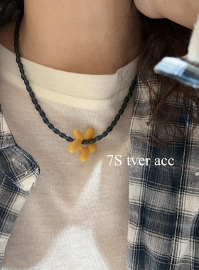 现货suu韩国东大门正品25新款时尚百搭甜美花朵串珠项链女