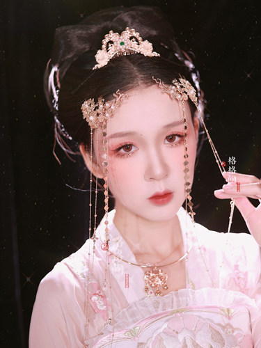 格格间原创设计【流云】铜流苏宝石发冠发钗步摇掩鬓古风汉服配饰 - 图1