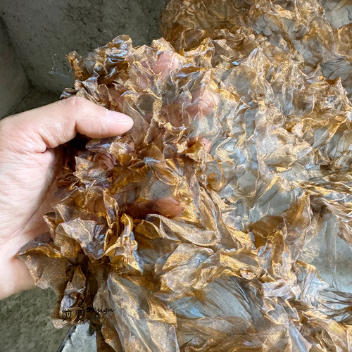 咖色蓝水晶压褶皱欧根纱水光渐变网纱立体肌理布料服装设计师面料 - 图1