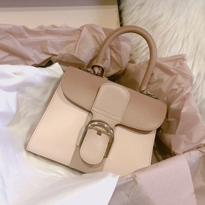 拼色马蹄扣牛皮女包