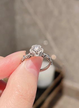 小红书同款在逃公主玫瑰花戒指女个性轻奢城堡烟花系列手捧花钻戒