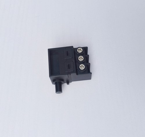 大艺原装A7配件木工单手锂电圆锯开关8802/8805/8806电锯开关 - 图1