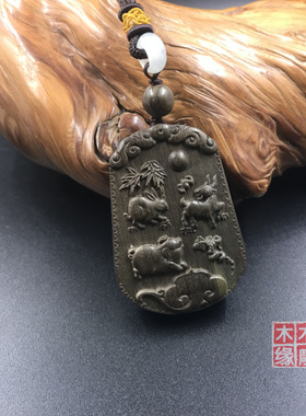 绿色亥卯未挂件吊坠项链木雕猪