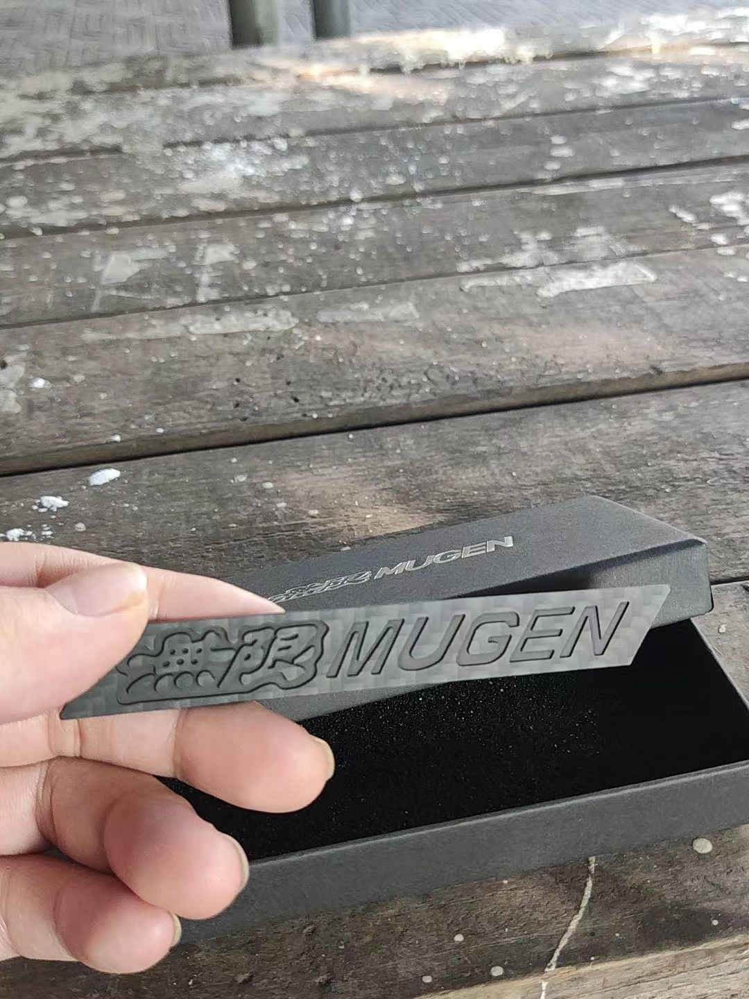 無限MUGEN CARBON EMBLEM 碳纤维徽章  致敬热血青春 可贴可收藏 - 图1