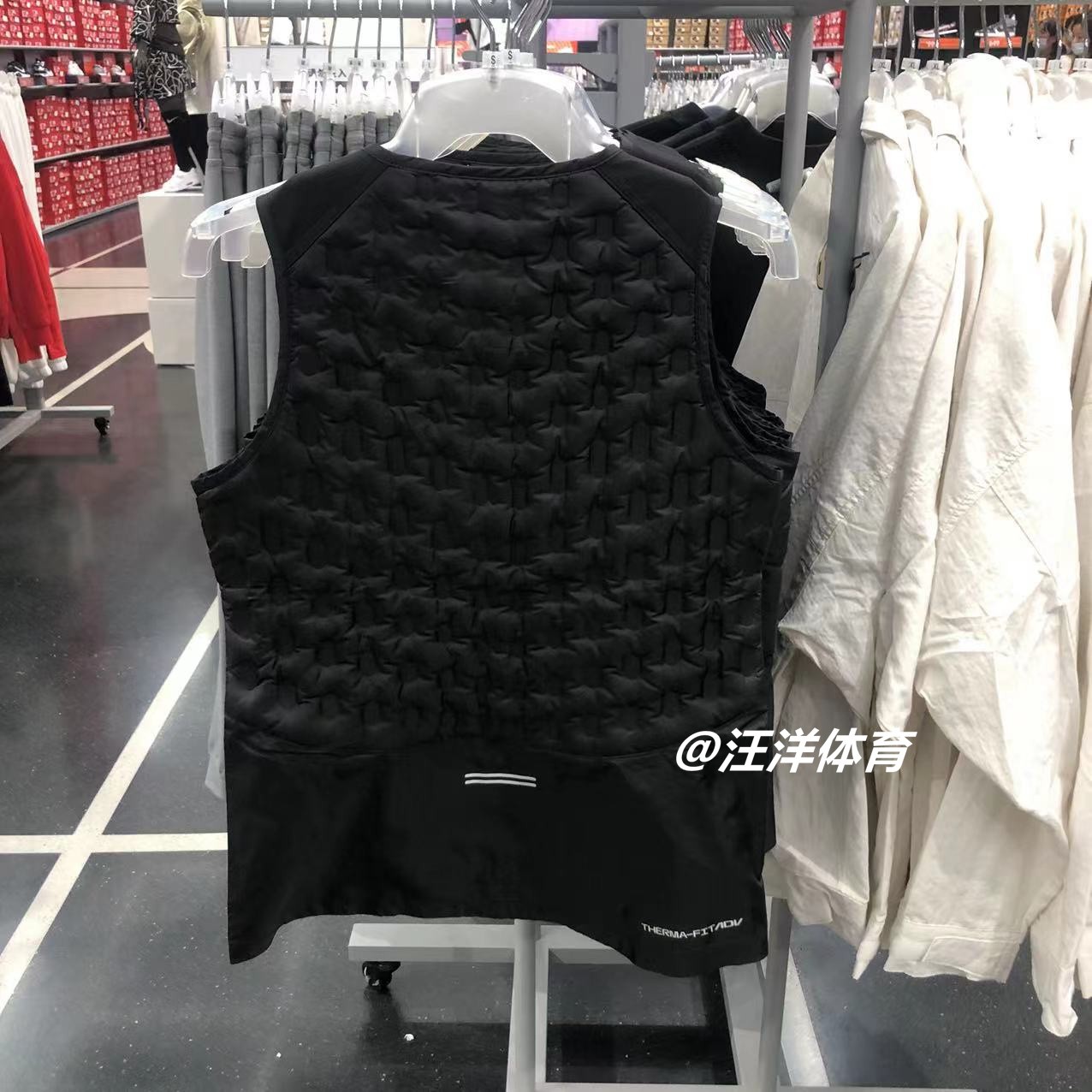 Nike耐克冬季女士运动训练马甲保暖超轻修身拼接羽绒背心DD6064