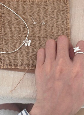 甜美风信子铃兰花朵戒指女简约时尚气质开口指环ins风小众食指戒