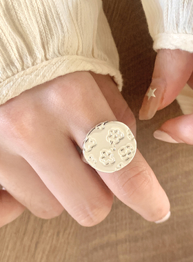 简约冷淡风圆盘小花开口食指戒