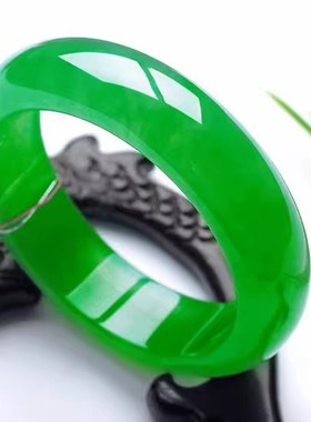 祖母绿送妈妈玉手镯冰种玉石镯子