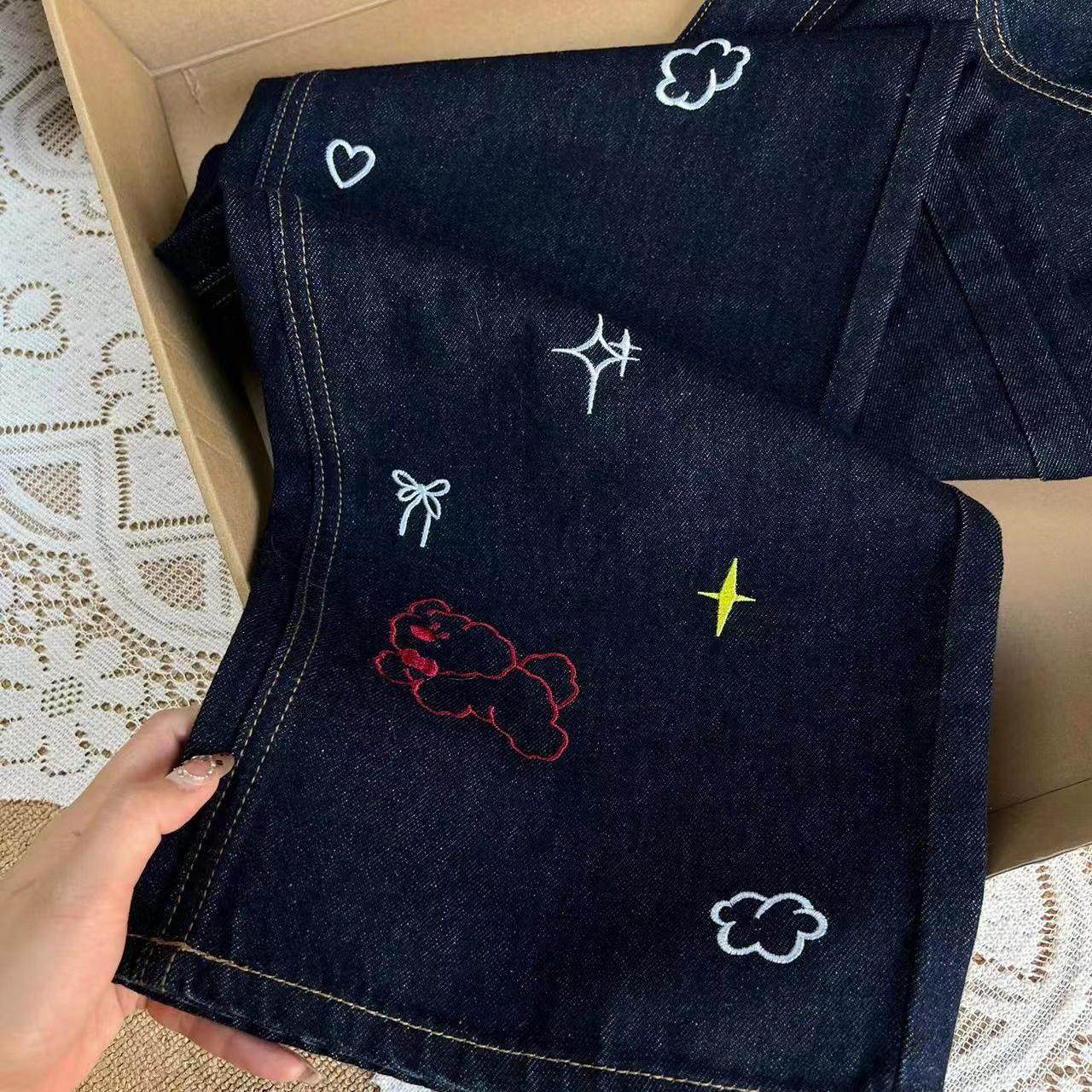 2025秋季新款阔腿牛仔裤女小狗刺绣设计感高腰显瘦小众直筒长裤子,淘宝优惠券,粉丝福利购,淘宝优惠卷