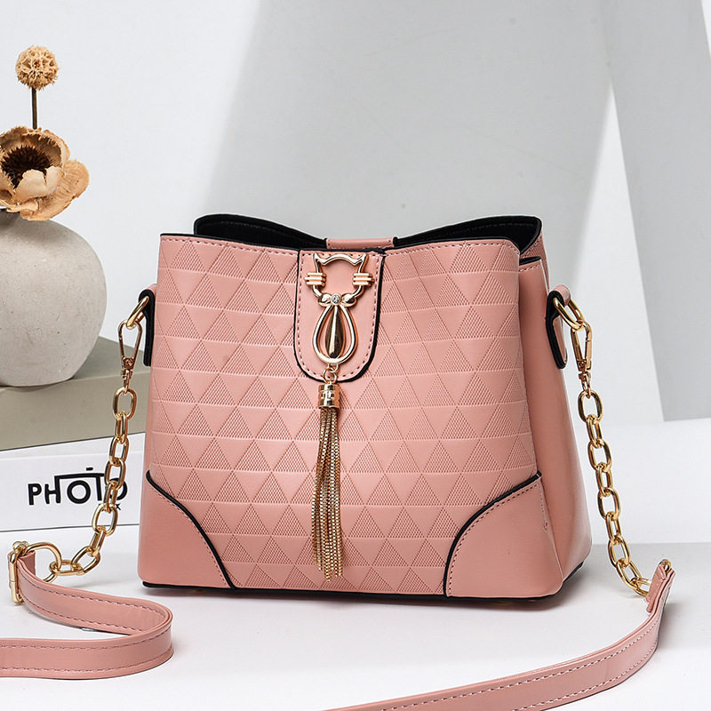 今年流行水桶包女斜挎包跨境新款潮时尚高级质感女士手提单肩小包,淘宝优惠券,粉丝福利购,淘宝优惠卷