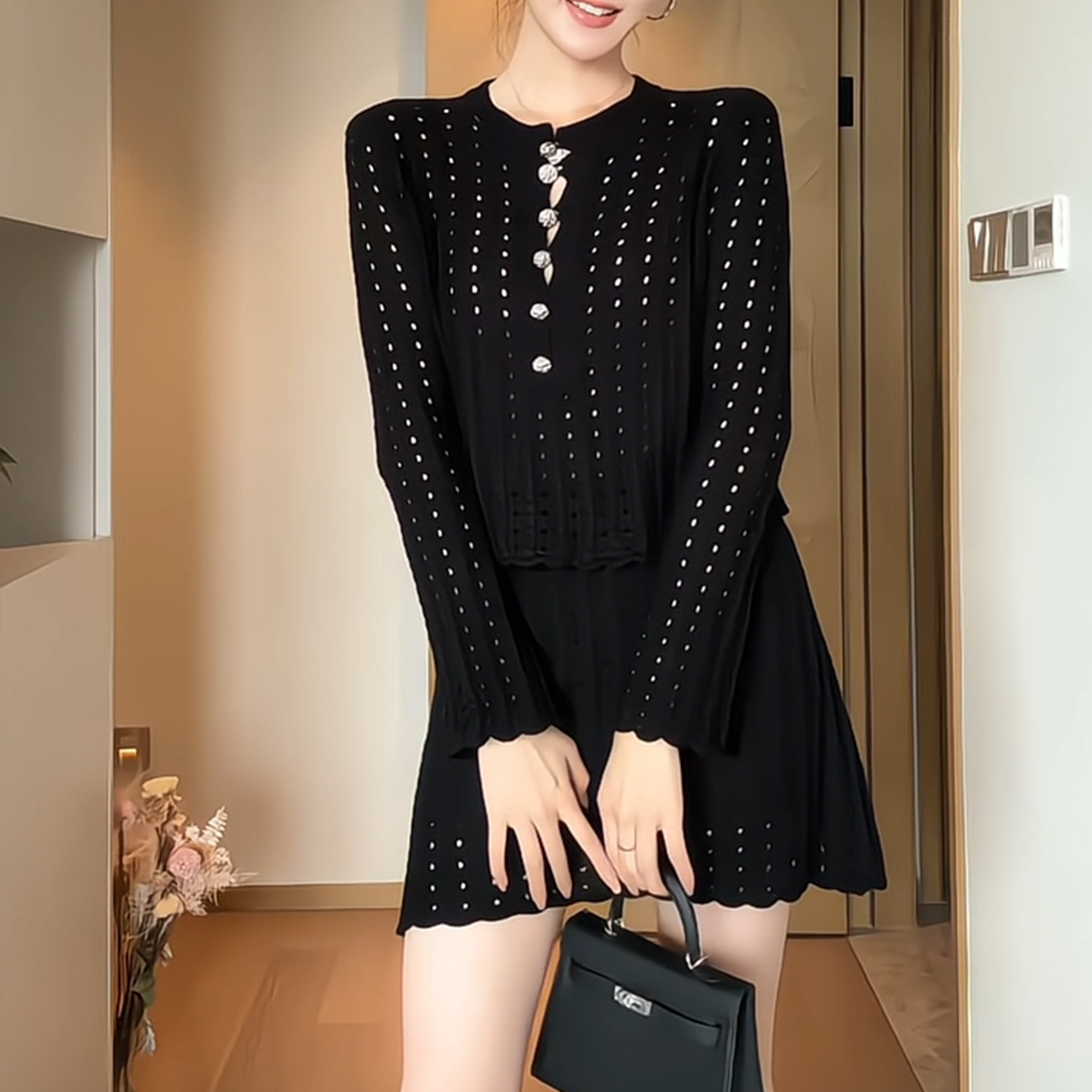 长袖秋季白色镂空时尚法式针织气质小香风套装温柔上衣短裙两件套 - 图3