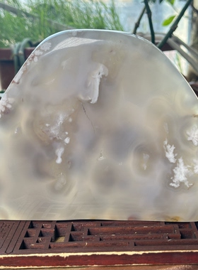 天然马料海洋玉髓冰透绽放樱花大雪红脉原石摆件红枝梅花玛瑙景观