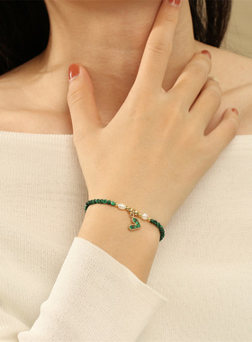 2025轻奢爱心彩石串珠手链拼接淡水珍珠手串金发晶手饰配饰