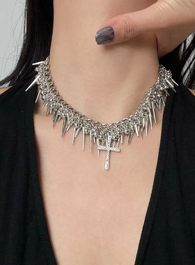 欧美重工金属球铆钉十字架项链女