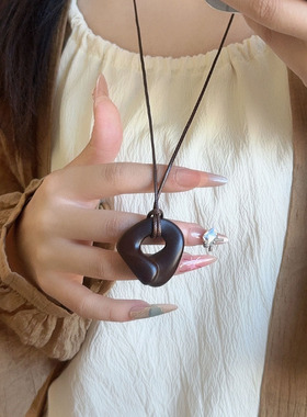 新中式不规则木质圆环吊坠项链女