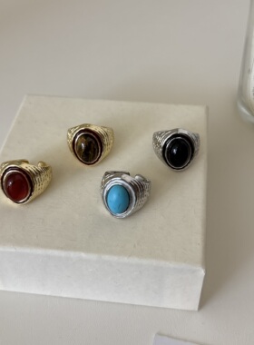 清冷感设计镶钻镂空戒指女款金色