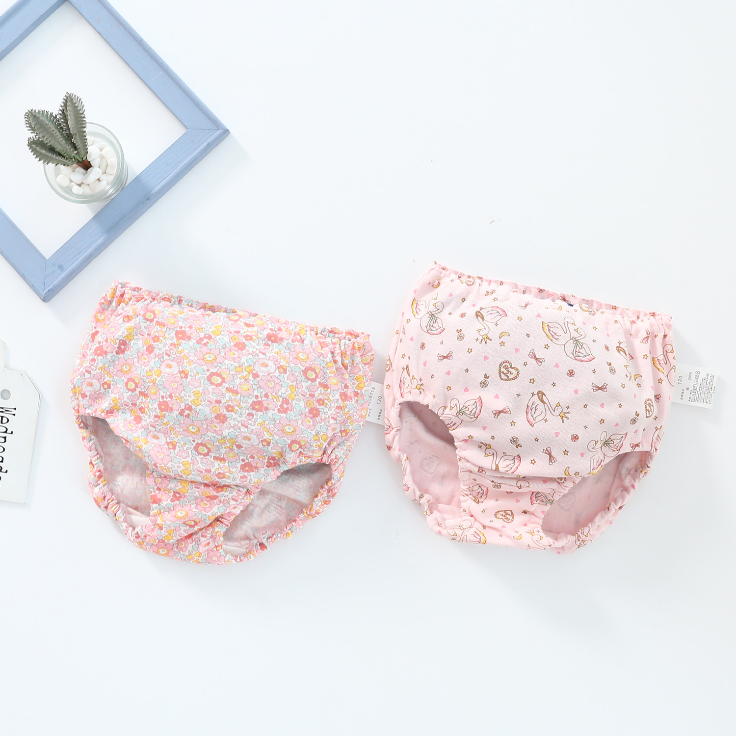 四季新款儿童纯棉内裤薄款女童印花面包裤宝宝舒适三角内衣两枚组,淘宝优惠券,粉丝福利购,淘宝优惠卷