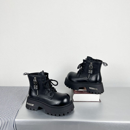 韩版2025冬季新款厚底增高马丁靴女加绒英伦风复古大头短筒机车靴 - 图1
