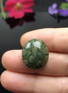 天然珊瑚玉戒面绿色男女饰品收藏