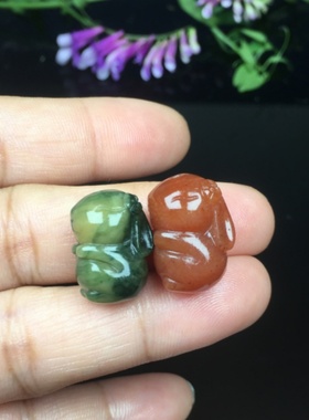 印尼天然珊瑚玉手链雕刻兔子配件