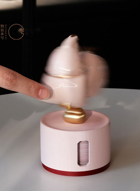 本兮女生生日旋转马卡龙色女生用马年装饰创意高效扩香器礼盒套装