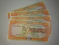 Macau Atlantic Bank 1999 1000 Yuan Grand Golden Dragon returns to the brand new soft print marks