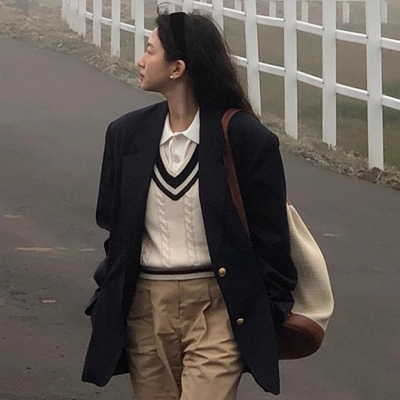 韩国chic秋季小众高级感西装领别致单排扣宽松百搭休闲西服外套女,淘宝优惠券,粉丝福利购,淘宝优惠卷