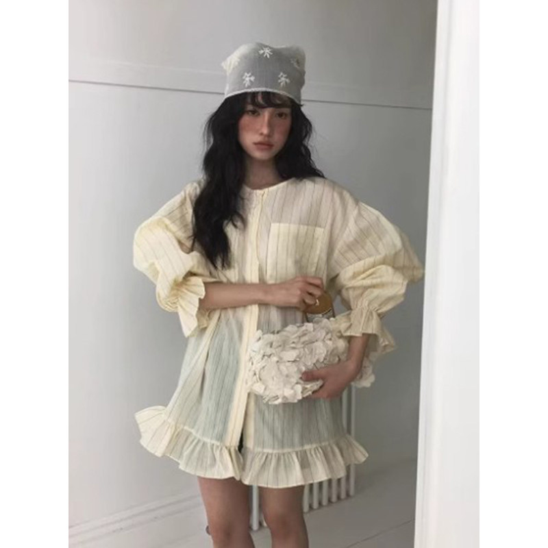 良良家拼接木耳边长袖条纹衬衫女春季新款小众减龄双口袋宽松上衣