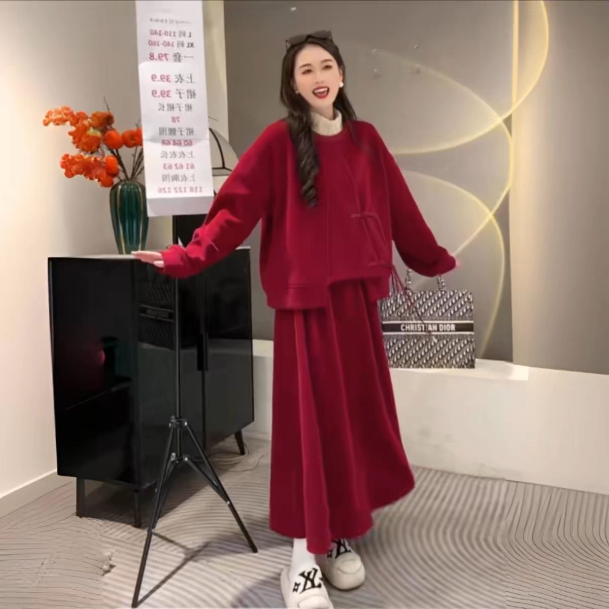 新中式国风套装秋季2024新年战袍女洋气盘扣加绒卫衣半身裙两件套,淘宝优惠券,粉丝福利购,淘宝优惠卷