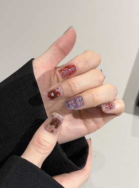 NailArt水彩小熊穿戴甲高级显白短方ins纯欲风氛围感学生美甲贴片