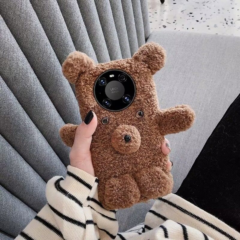 冬季毛绒泰迪抱抱小熊适用苹果8plus/6s/xsmax手机壳情侣小两口xr/11promax可爱达菲布朗小熊毛茸保护壳套13,淘宝优惠券,粉丝福利购,淘宝优惠卷
