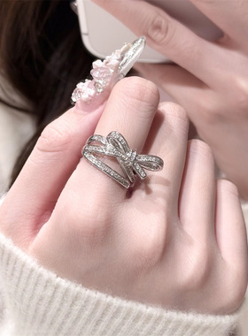 绑带蝴蝶结立体满钻戒指女高级感