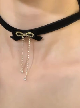 轻奢小众黑色丝绒蝴蝶结锁骨链女