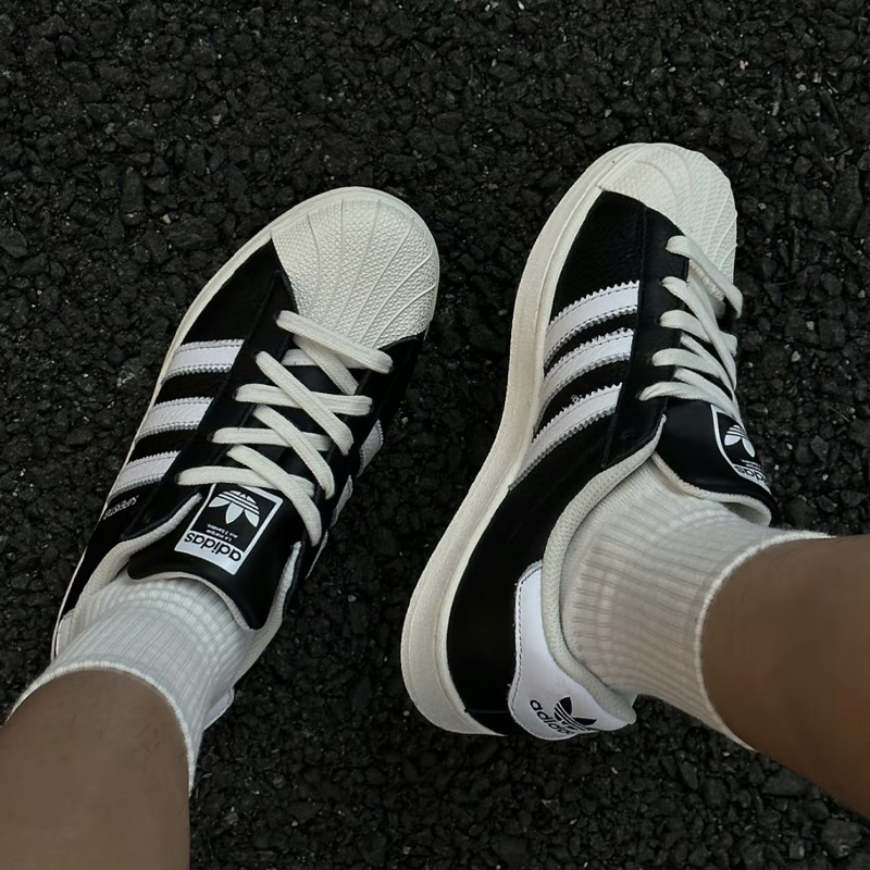 Adidas/阿迪达斯 Superstar 防滑耐磨 低帮板鞋男女款 白黑ID4676 - 图0